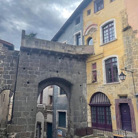 Aux Portes Du Mont Anis Le Puy-en-Velay 外观 照片