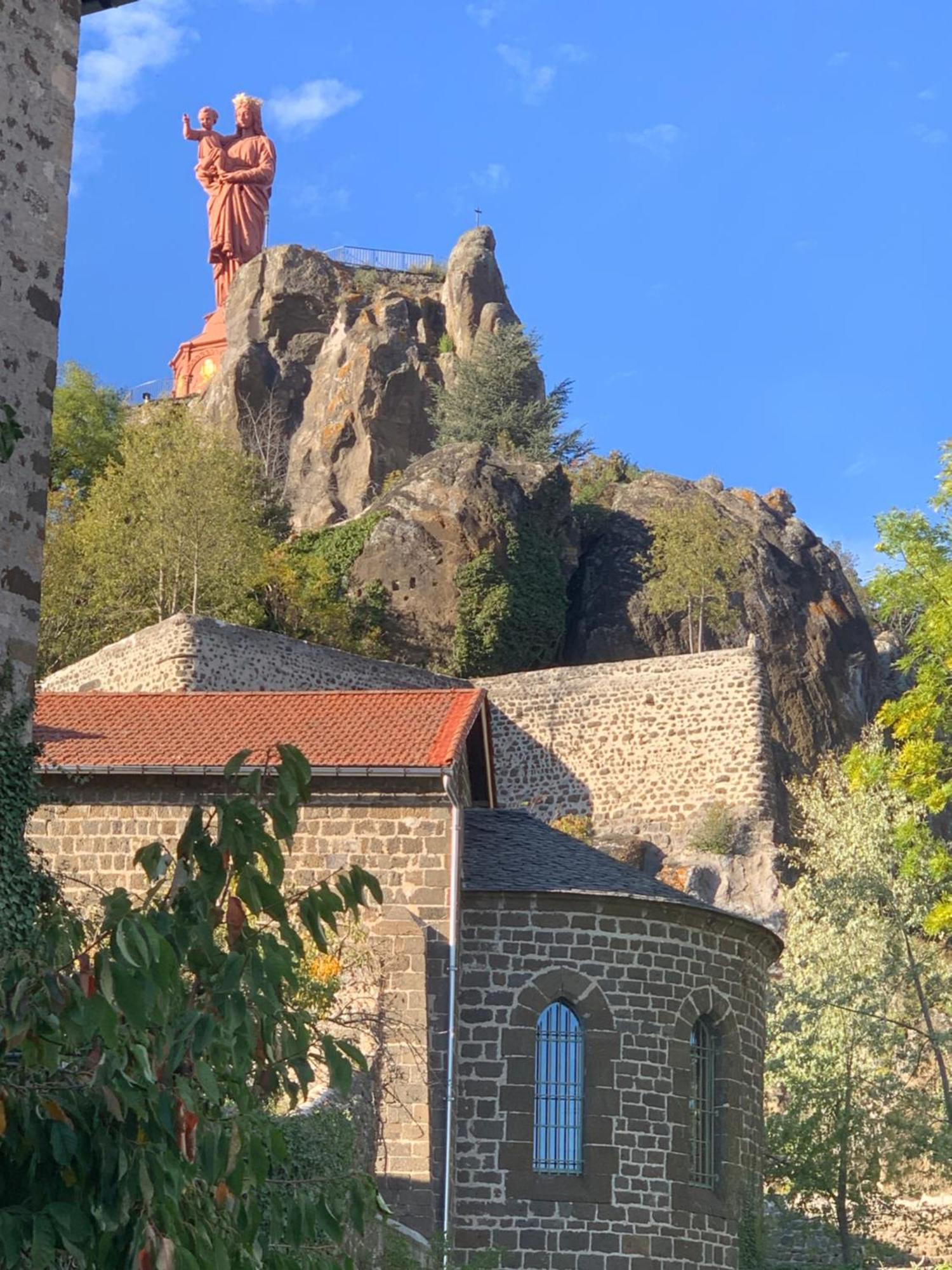 Aux Portes Du Mont Anis Le Puy-en-Velay 外观 照片